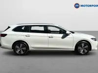 Used VW Passat Life 204 HP (150 kW) 2025 White Estate