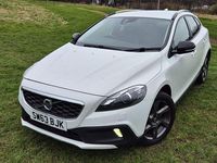 Used Volvo V40 2013 White Hatchback