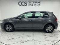 Usado VW Golf VII SE 115 HP (84 kW) 2018 Cinzento Citadino