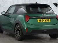 Used Mini Cooper S Hatch 201 HP (147 kW) 2024 Green Hatchback