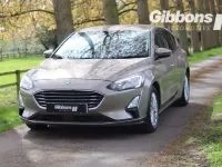 Usado Ford Focus Titanium 125 HP (91 kW) 2020 Prateado Citadino