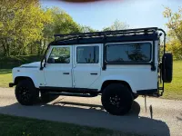 Used Land Rover Defender 122 HP (89 kW) 2014 White Pickup
