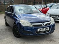 Second-hand Vauxhall Astra 2007 Albastru Hatchback