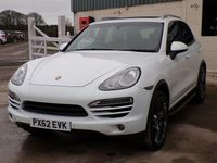 Used Porsche Cayenne 245 HP (180 kW) 2012 White SUV