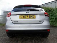 Used Ford Focus Zetec 125 HP (91 kW) 2017 Silver Hatchback