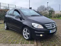 Used Mercedes B180 2011 Black Hatchback