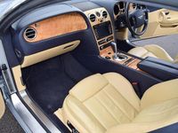 Begagnad Bentley Continental 2005 Silver Sportkupé