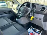 Usado Vauxhall Vivaro Sportive 120 HP (88 kW) 2022 Cinzento Monovolume