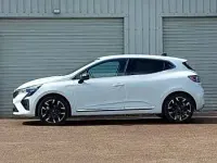 New Renault Clio Techno 143 HP (105 kW) 2025 White Hatchback