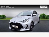 Used Toyota Yaris Hybrid Design 114 HP (83 kW) 2021 Silver Hatchback