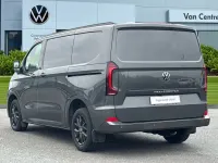 Usado VW Transporter Pro 110 HP (80 kW) 2025 Cinzento Van