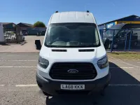 Second-hand Ford Transit 2019 Alb Monovolum