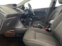 Used Ford Fiesta Titanium 95 HP (69 kW) 2015 Frozen white Hatchback