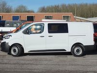 Używany Citroën Dispatch 145 KM (106 kW) 2024 Biały Minivan