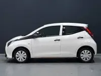 Used Toyota Aygo 72 HP (52 kW) 2019 White Hatchback