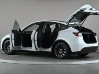Used Tesla Model Y Performance 392 kW (534 HP) 2023 White SUV