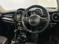 Used Mini Cooper Hatch 134 HP (98 kW) 2018 Red Hatchback
