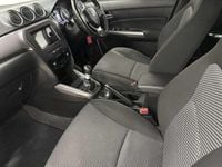 Used Suzuki Vitara SZ-T 129 HP (94 kW) 2022 White SUV
