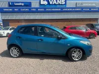 Used Mazda 2 84 HP (61 kW) 2011 Blue Hatchback