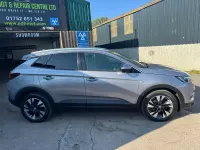 Used Vauxhall Grandland X Sport 130 HP (95 kW) 2018 Grey SUV