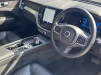 Used Volvo XC60 Core 350 HP (257 kW) 2023 Blue SUV