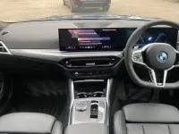Usado BMW 330e M Sport 292 HP (214 kW) 2025 Azul Sedan