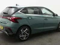 Used Hyundai i20 Ultimate 100 HP (73 kW) 2024 Green Hatchback