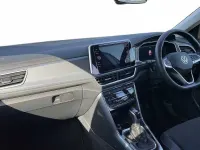 Used VW T-Roc Style 150 HP (110 kW) 2023 Red SUV