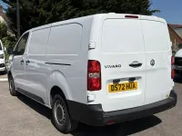 Gebraucht Vauxhall Vivaro 100 PS (73 kW) 2022 Weiß Van / Kleinbus
