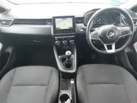 Used Renault Clio Evolution 90 HP (66 kW) 2023 Blue Hatchback