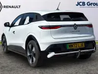 Used Renault Megane E-Tech Equilibre 160 kW (218 HP) 2022 White Hatchback