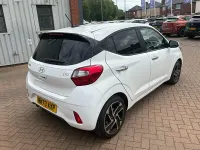 Used Hyundai i10 Premium 84 HP (61 kW) 2023 White Hatchback