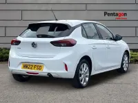 Używany Vauxhall Corsa Edition 73 KM (53 kW) 2022 Biały Hatchback