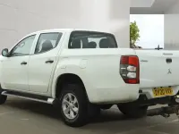 Used Mitsubishi L200 150 HP (110 kW) 2020 White Pickup
