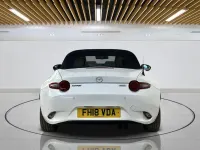 Usado Mazda MX5 Inclusive 160 CV (117 kW) 2018 Blanco Descapotable