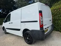 Used Peugeot Expert 90 HP (66 kW) 2015 White Van