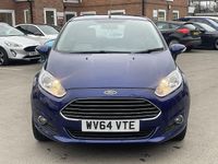 Usado Ford Fiesta Zetec 100 HP (73 kW) 2014 Azul Citadino