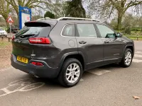 Usado Jeep Cherokee Longitude Plus 200 CV (147 kW) 2016 Gris SUV