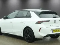 Used Vauxhall Astra S 180 HP (132 kW) 2023 White Hatchback