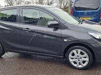 Usado Vauxhall Viva 75 HP (55 kW) 2016 Cinzento Citadino