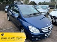 Begagnad Mercedes B180 SE 2009 Blå Minibuss