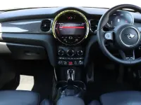 Używany Mini Cooper Exclusive 134 KM (98 kW) 2023 Szary Hatchback