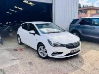 Used Vauxhall Astra S 105 HP (77 kW) 2018 White Hatchback