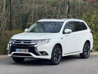 Used Mitsubishi Outlander P-HEV 118 HP (86 kW) 2016 White Estate