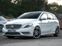 Used Mercedes B180 2012 White Hatchback