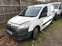 Used Citroën Berlingo 75 HP (55 kW) 2016 White MPV