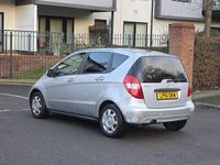 Begagnad Mercedes A160 Classic 95 HK (69 kW) 2012 Silver Halvkombi