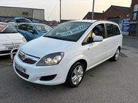 Used Vauxhall Zafira 115 HP (84 kW) 2013 White MPV