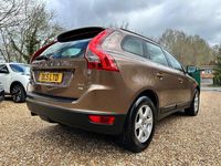 Usado Volvo XC60 SE 175 HP (128 kW) 2009 Castanho SUV