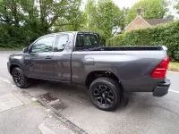 Used Toyota HiLux Active 150 HP (110 kW) 2021 Grey Pickup